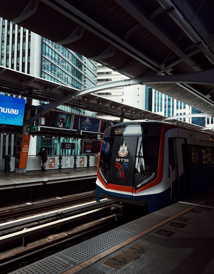 방콕 BTS 스카이트레인 플랫폼,Bangkok BTS skytrain platform